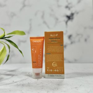 کرم ضد آفتاب بی رنگ SPF۵۰ ژنوبایوتیک پوست چرب و مختلط